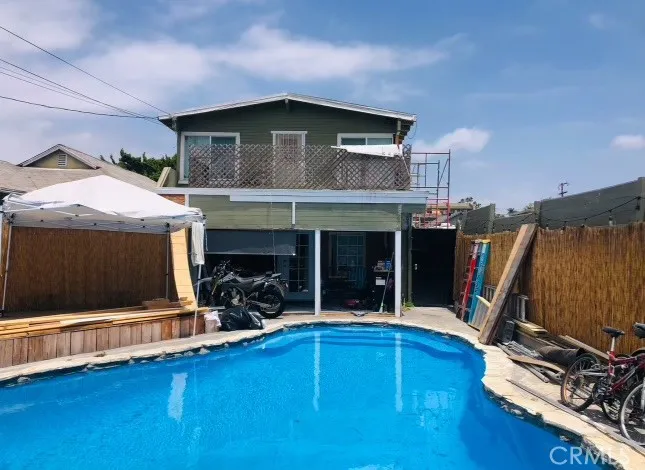 2238 Walnut Avenue, Signal Hill, California 90755, ,Residential Income,For Sale,Walnut,OC25178945