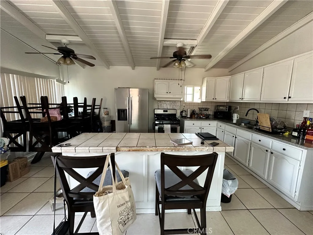 2238 Walnut Avenue, Signal Hill, California 90755 home-pic-4