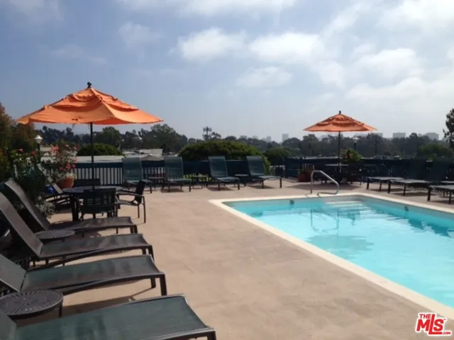 11730 W Sunset Boulevard, Los Angeles, California 90049