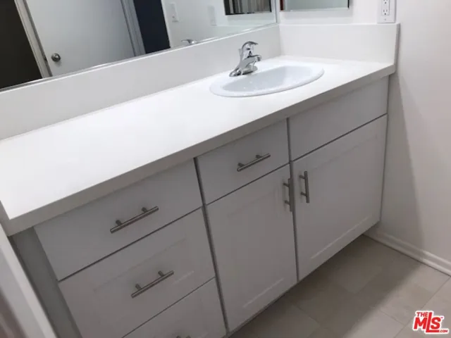 11730 W Sunset Boulevard, Los Angeles, California 90049