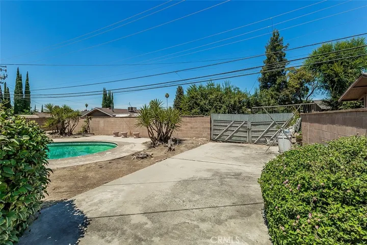 4747 E Clinton Avenue, Fresno, California 93703