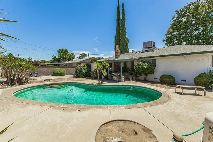 4747 E Clinton Avenue, Fresno, California 93703