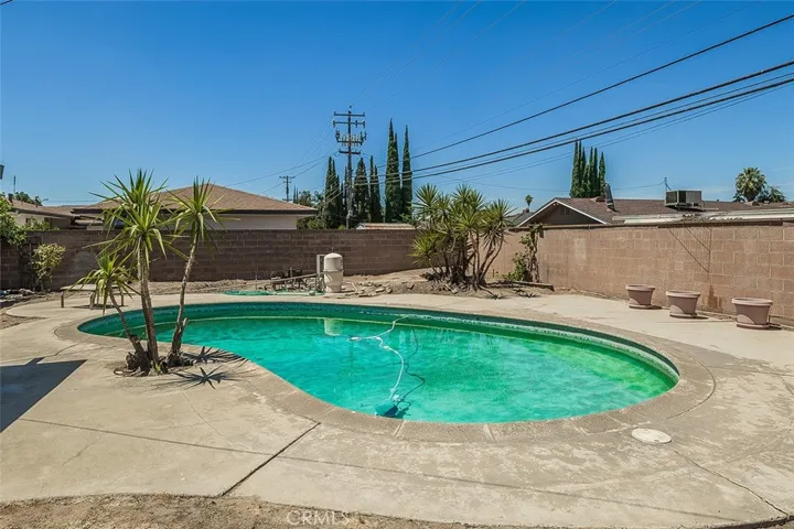 4747 E Clinton Avenue, Fresno, California 93703