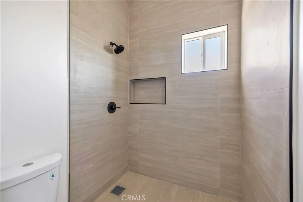 10905 Dalerose Avenue, Inglewood, California 90304 home-pic-27