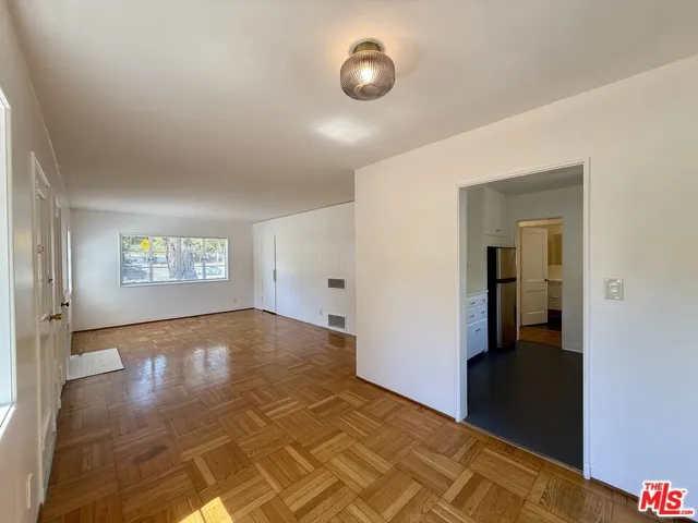 5530 Village, Los Angeles, California 90016