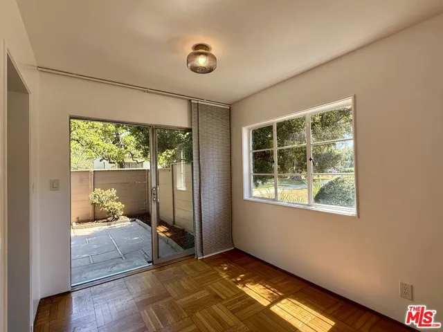 5530 Village, Los Angeles, California 90016