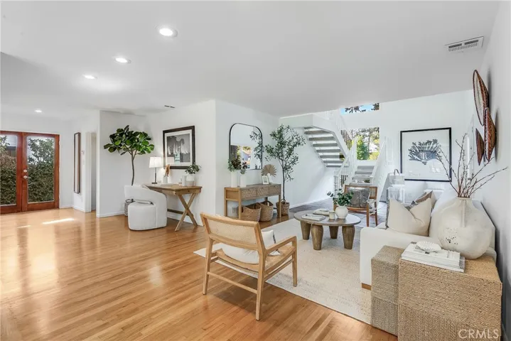 1616 Magnolia Avenue, Manhattan Beach, California 90266