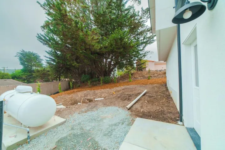 54 Sill Road, Royal Oaks, California 95076