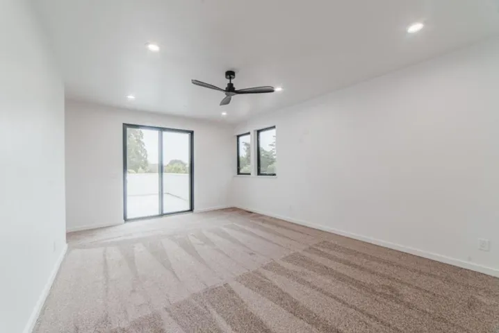 54 Sill Road, Royal Oaks, California 95076
