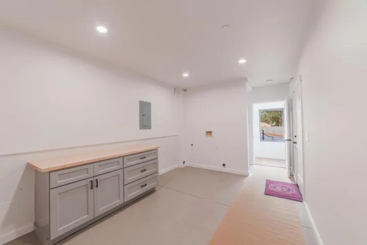 54 Sill Road, Royal Oaks, California 95076
