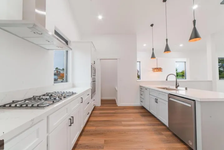 54 Sill Road, Royal Oaks, California 95076