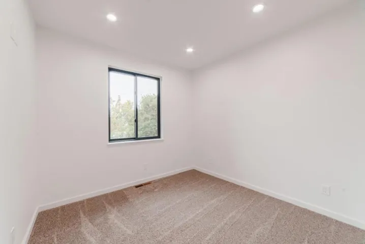 54 Sill Road, Royal Oaks, California 95076