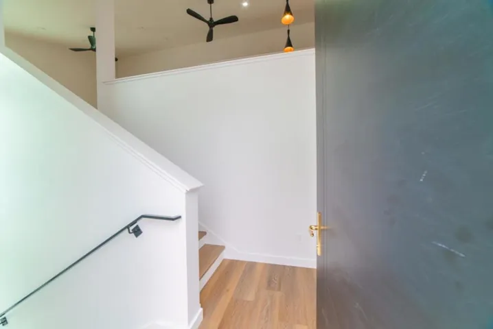 54 Sill Road, Royal Oaks, California 95076