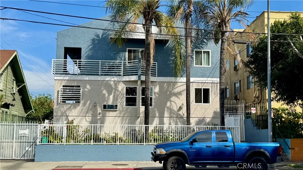 2028 Daly Street, Los Angeles, California 90031, ,Residential Income,For Sale,Daly,AR25179186