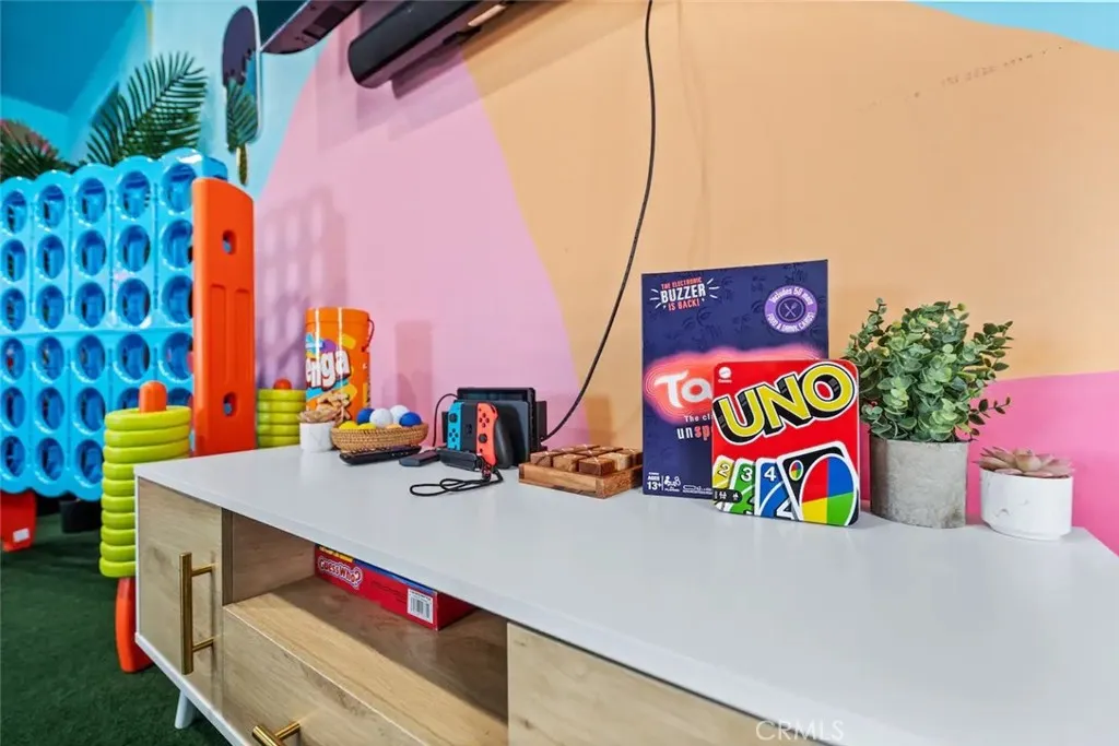 6595 Desert Knoll Avenue, 29 Palms, California 92277 home-pic-28