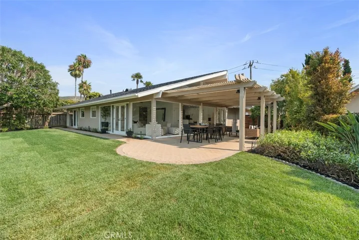 1056 Madison Place, Laguna Beach, California 92651