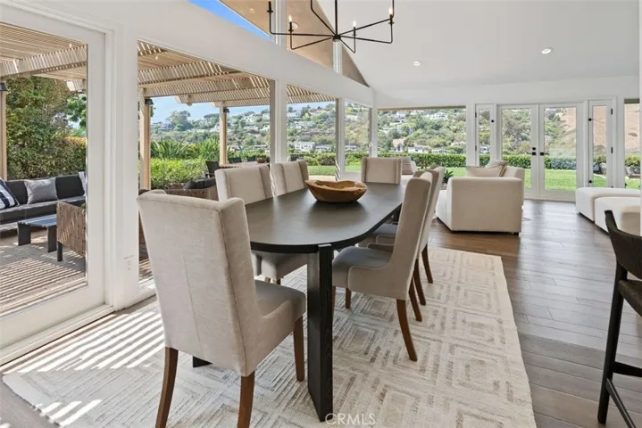 1056 Madison Place, Laguna Beach, California 92651