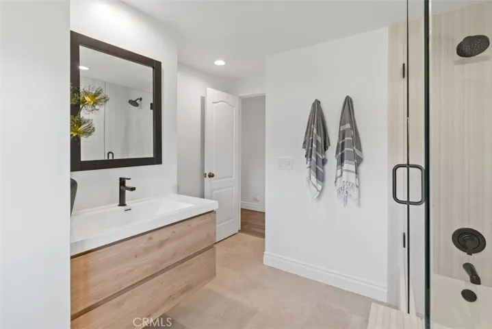 1056 Madison Place, Laguna Beach, California 92651