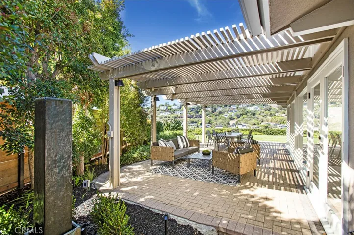 1056 Madison Place, Laguna Beach, California 92651