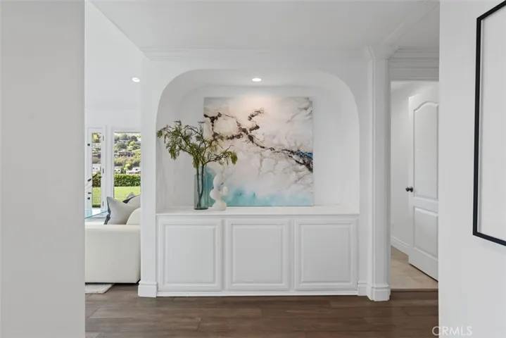 1056 Madison Place, Laguna Beach, California 92651