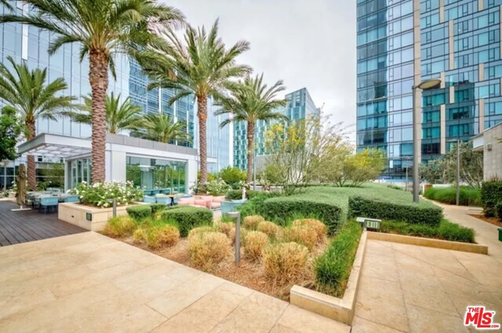 877 Francisco Street 708, Los Angeles, California 90017 home-pic-15