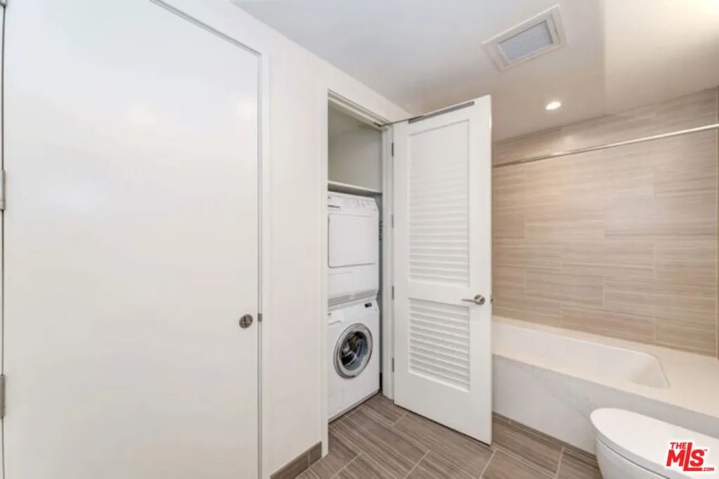 877 Francisco Street 708, Los Angeles, California 90017 home-pic-8