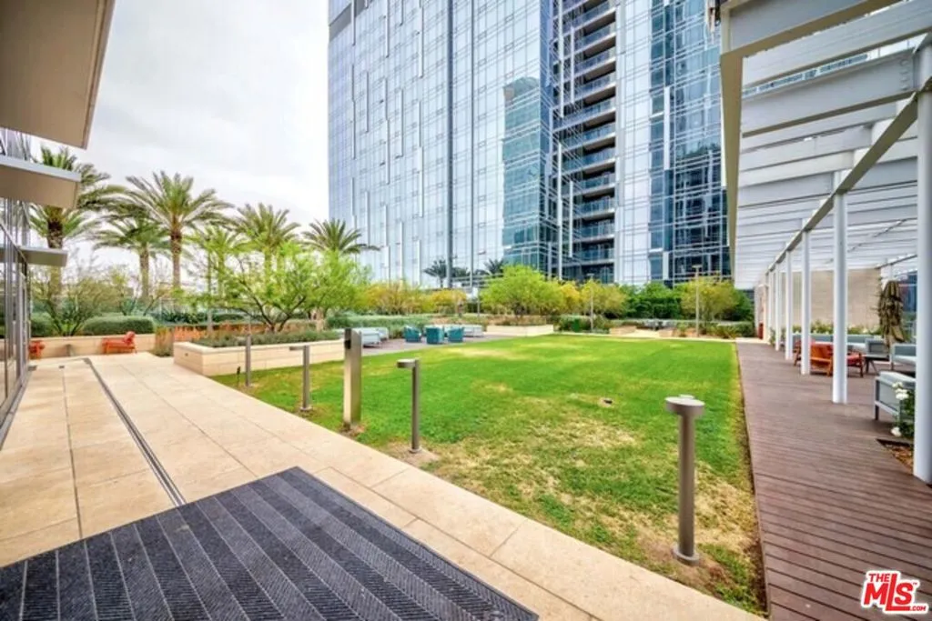 877 Francisco Street 708, Los Angeles, California 90017 home-pic-28