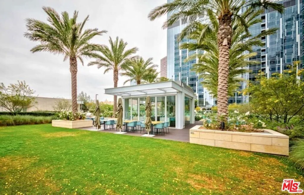 877 Francisco Street 708, Los Angeles, California 90017 home-pic-17