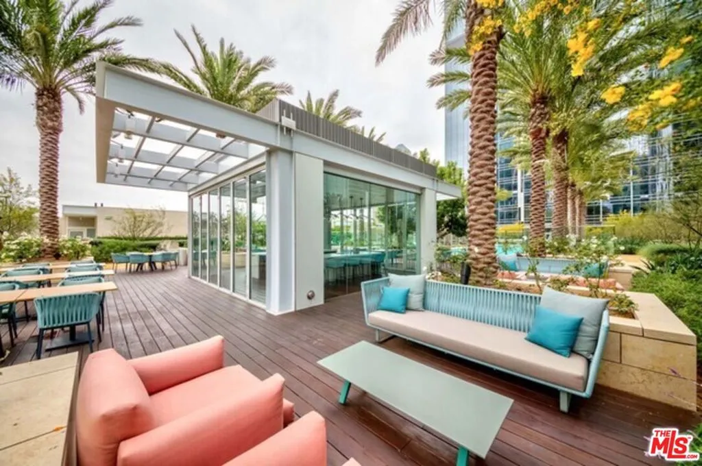 877 Francisco Street 708, Los Angeles, California 90017 home-pic-11
