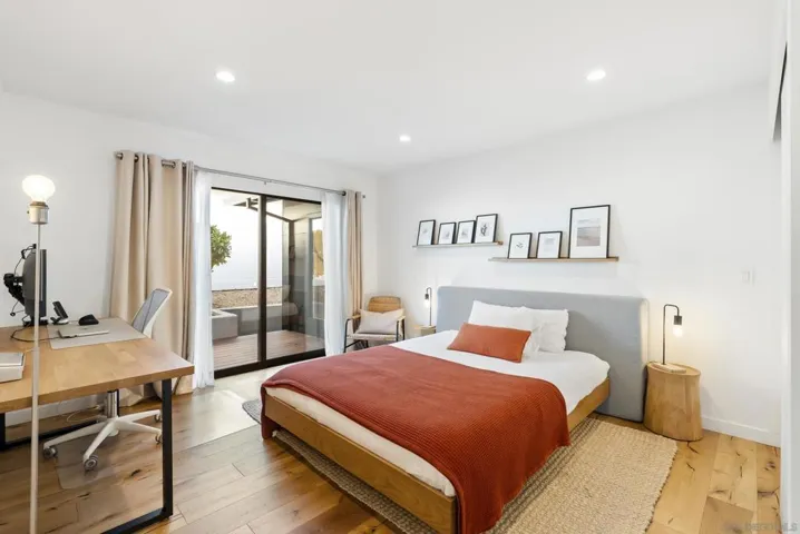 6510 Avenida Manana, La Jolla, California 92037