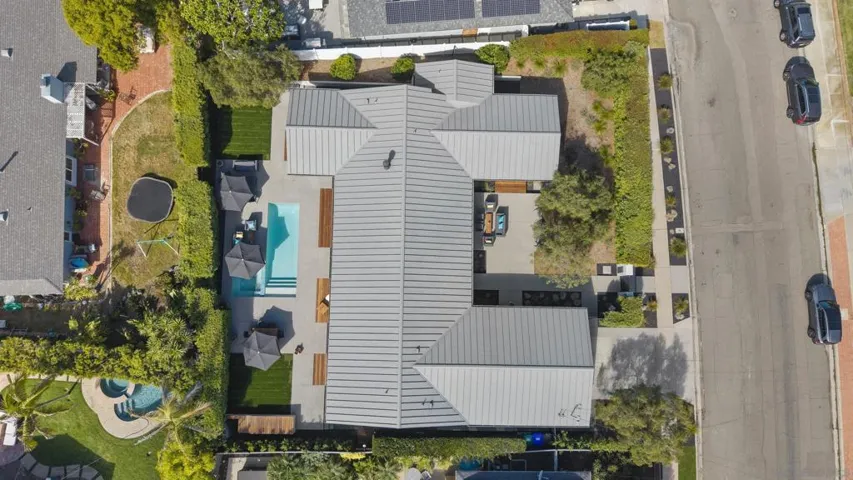 6510 Avenida Manana, La Jolla, California 92037
