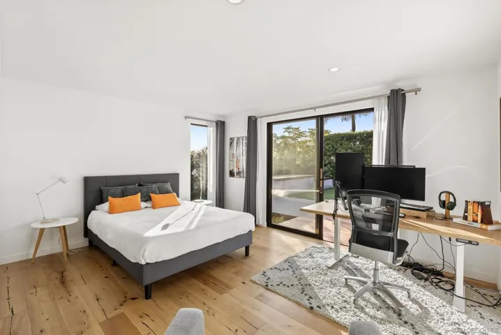 6510 Avenida Manana, La Jolla, California 92037