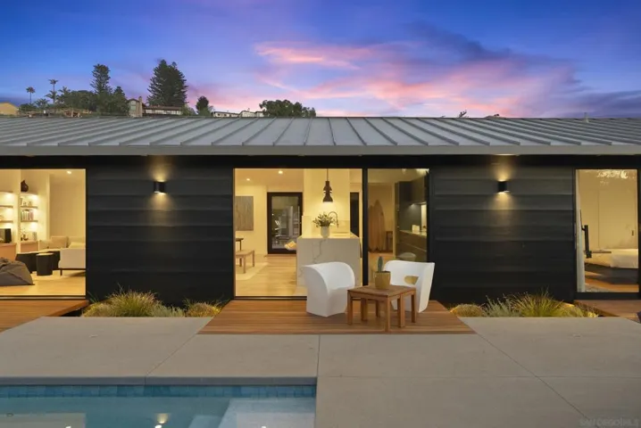6510 Avenida Manana, La Jolla, California 92037