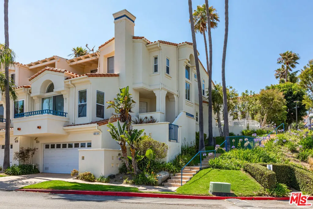 6451 Zuma View Place 116, Malibu, California 90265, 3 Bedrooms Bedrooms, ,3 BathroomsBathrooms,Residential Lease,For Rent,Zuma View,25575899