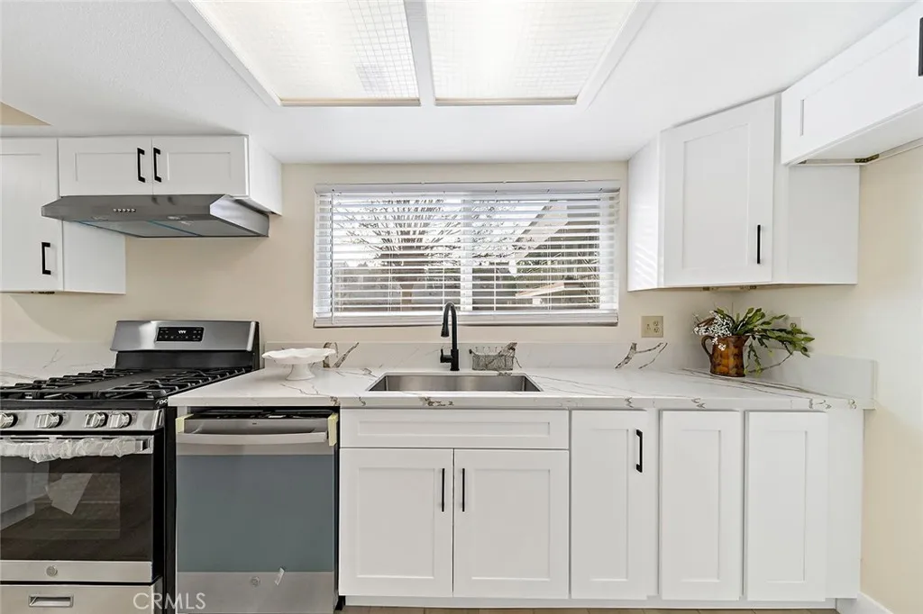 203 N Nicholson Avenue, Monterey Park, California 91755 home-pic-8