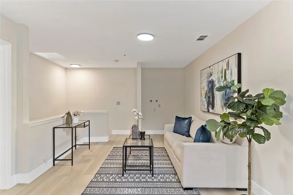203 N Nicholson Avenue, Monterey Park, California 91755 home-pic-14