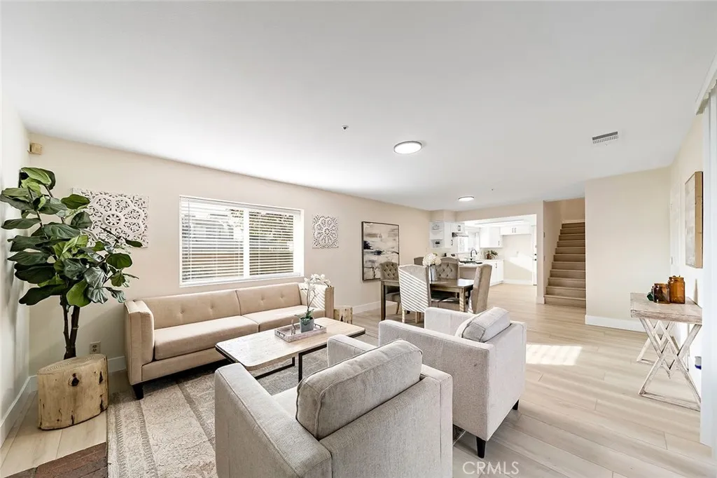 203 N Nicholson Avenue, Monterey Park, California 91755 home-pic-2
