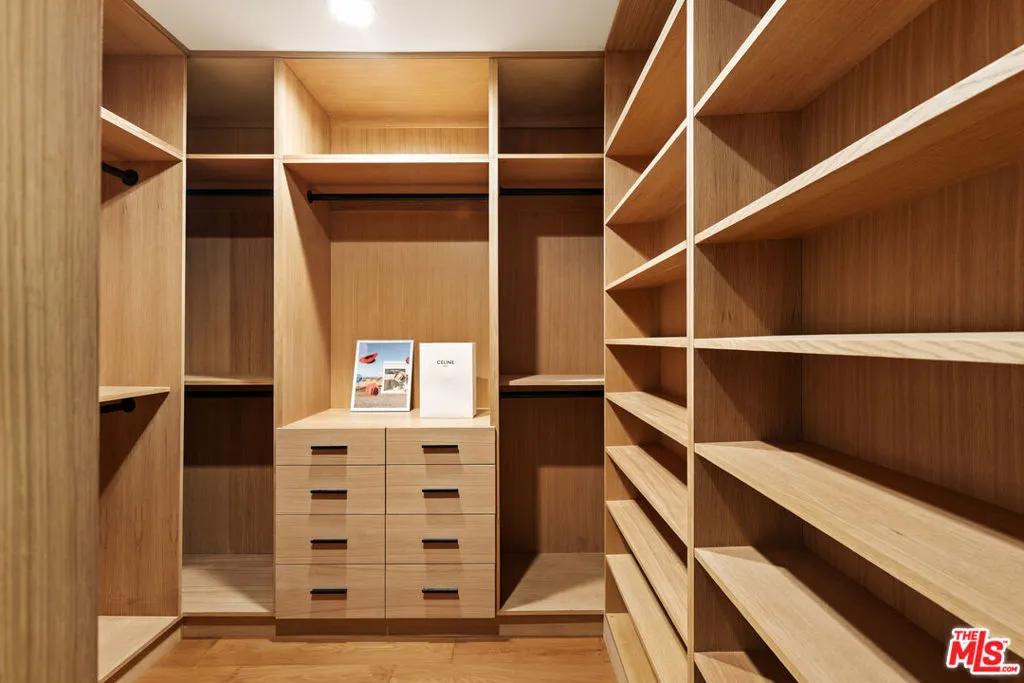 4615 Cedros Avenue, Sherman Oaks, California 91403 home-pic-14