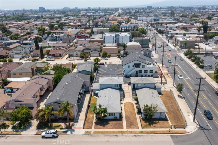 Nice 4 Unit apartment building in Gardena