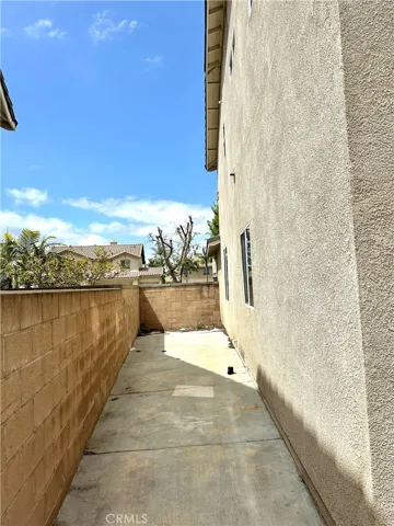 6542 Gladiola Street, Eastvale, California 92880