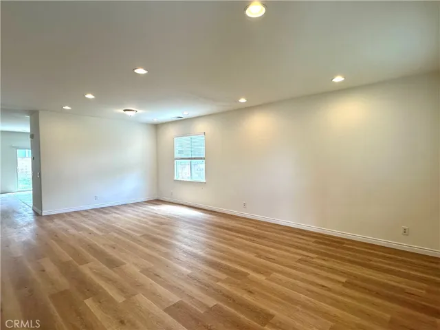 6542 Gladiola Street, Eastvale, California 92880