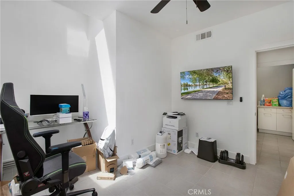 1269 Westreef, Costa Mesa, California 92627 home-pic-24