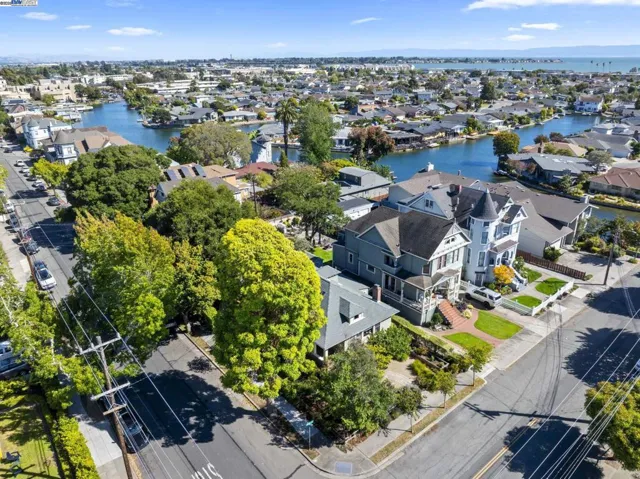 898 Union St, Alameda, California 94501