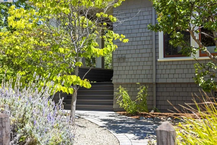 898 Union St, Alameda, California 94501