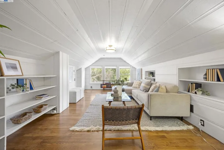 898 Union St, Alameda, California 94501