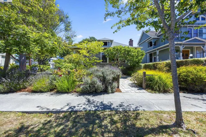 898 Union St, Alameda, California 94501