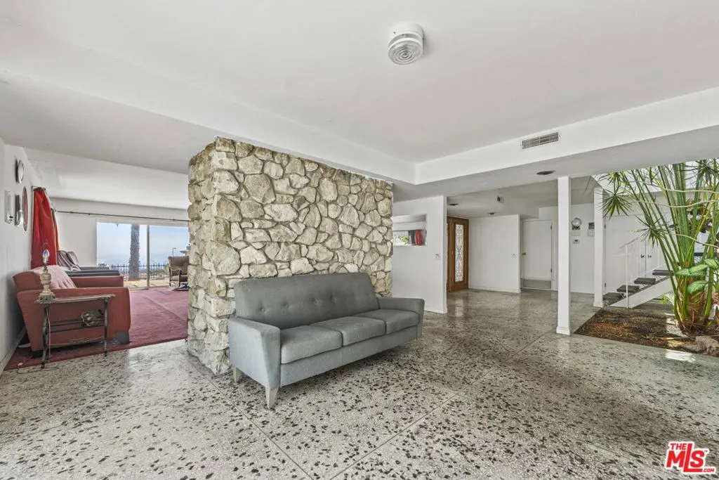 16647 Charmel Lane, Pacific Palisades, California 90272 — photo 5