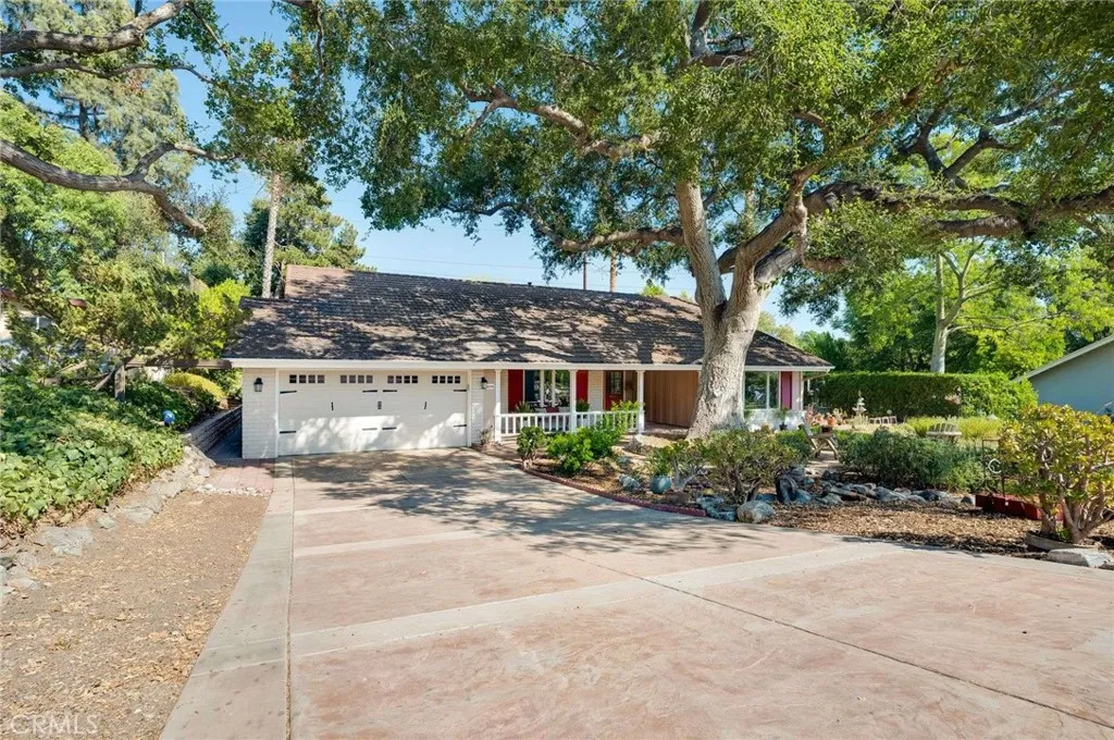 2040 Whitebluff Drive, San Dimas, California 91773, 3 Bedrooms Bedrooms, ,2 BathroomsBathrooms,Residential,For Sale,Whitebluff,CV25126107