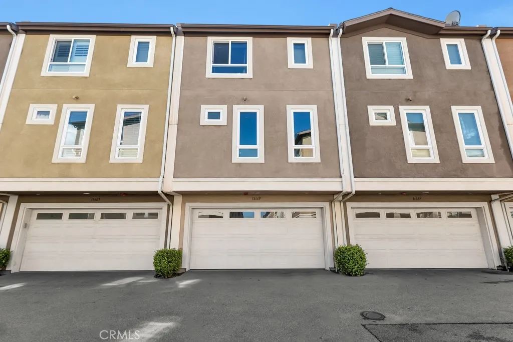 14665 Sherman Way, Van Nuys, California 91405 home-pic-35
