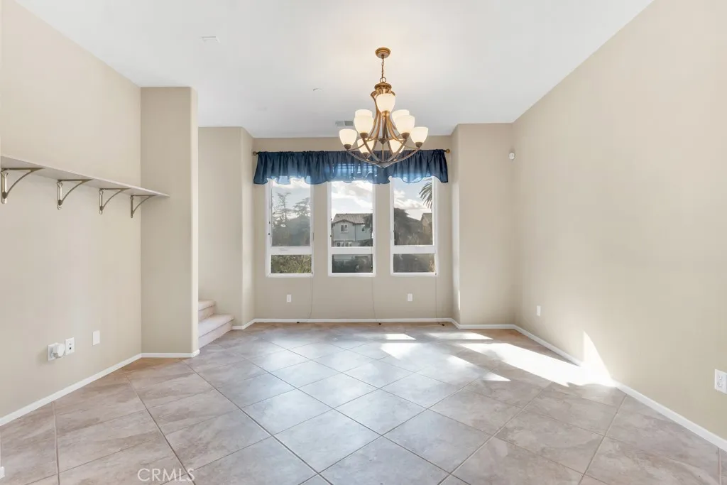 14665 Sherman Way, Van Nuys, California 91405 home-pic-18